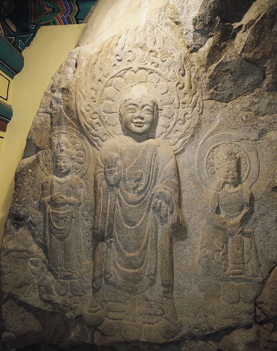 서산 용현리 마애여래삼존상 사진
