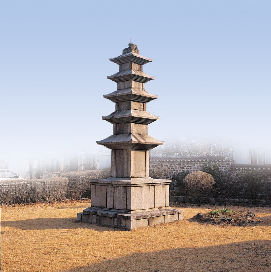 광주 지산동 오층석탑 사진