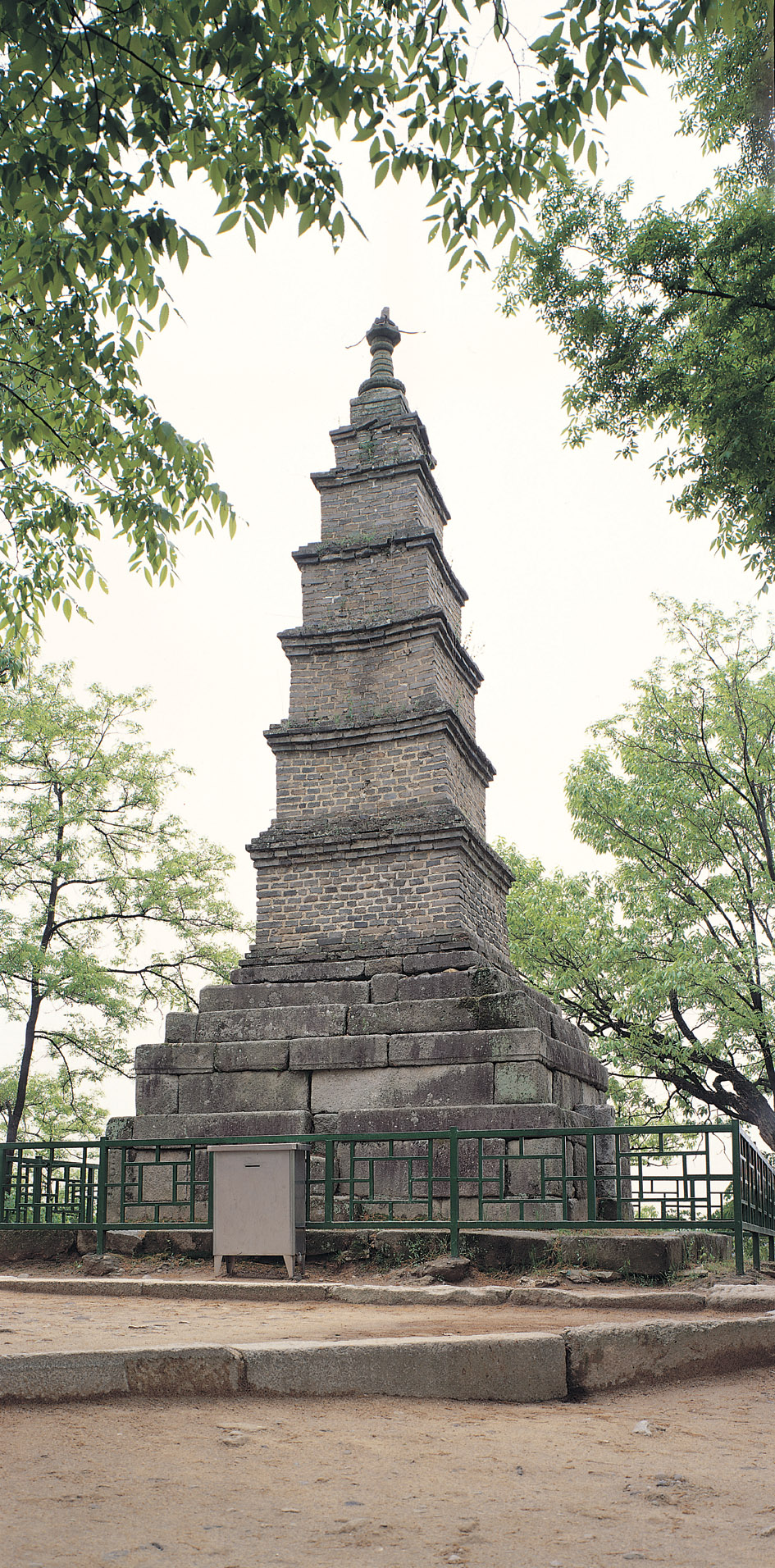 여주 신륵사 다층전탑 사진