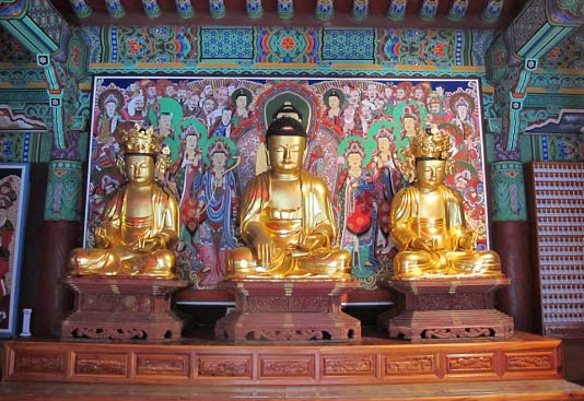 경산 경흥사 목조석가여래삼존좌상 사진