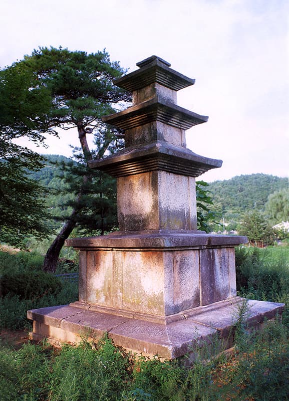 합천 월광사지 동·서 삼층석탑 사진