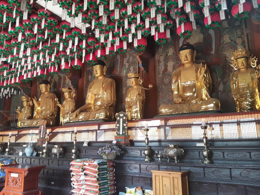 공주 갑사 소조석가여래삼불좌상ㆍ사보살입상 및 복장유물 사진