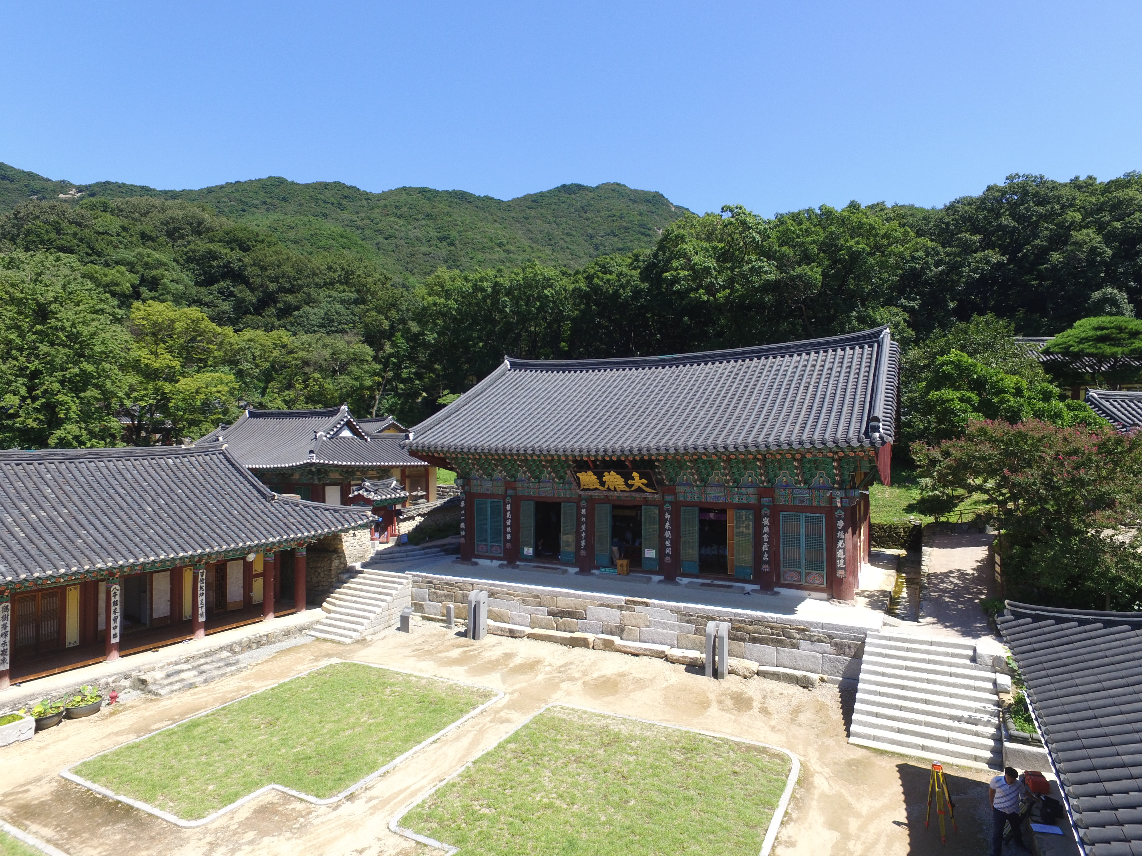 공주 갑사 대웅전 사진