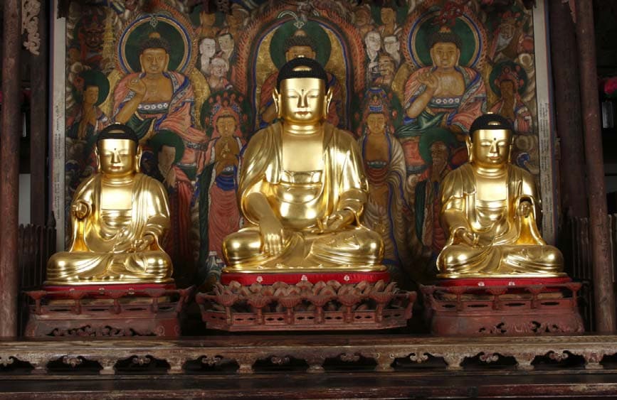 강화 전등사 목조석가여래삼불좌상 사진